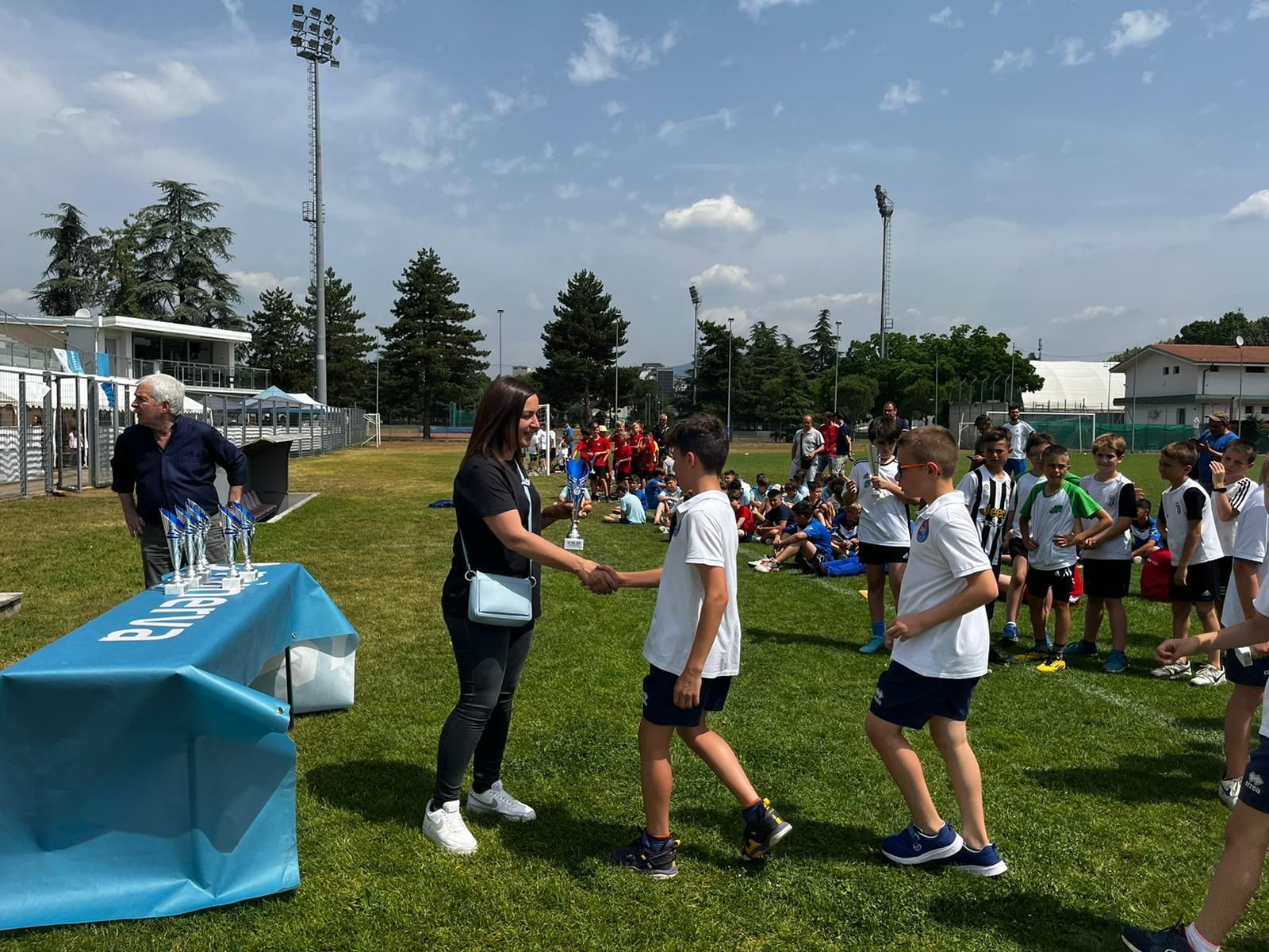 Immagine per Bambini italiani e sloveni in campo, la festa in casa Pro Gorizia